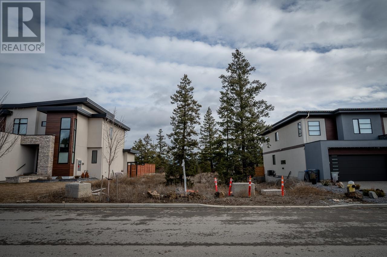 1267 Prairie Rose Dr, Kamloops, BC V2E 0C5