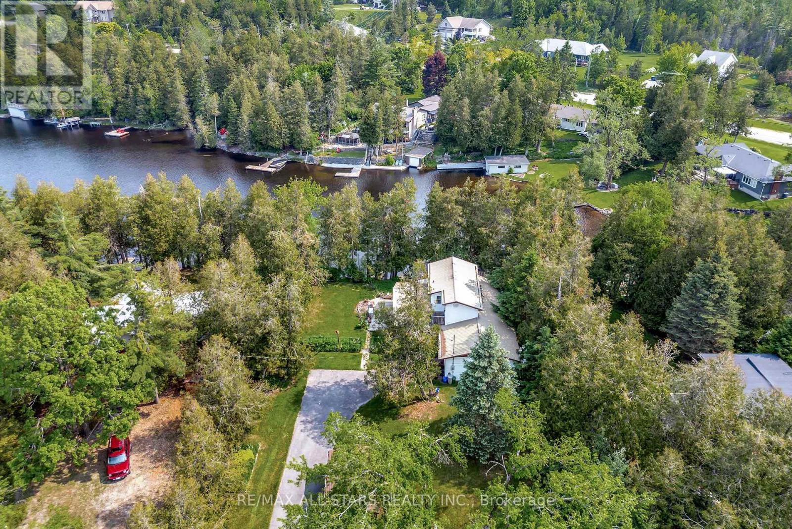 14 Wychwood Dr E, Kawartha Lakes, ON K0M 1N0