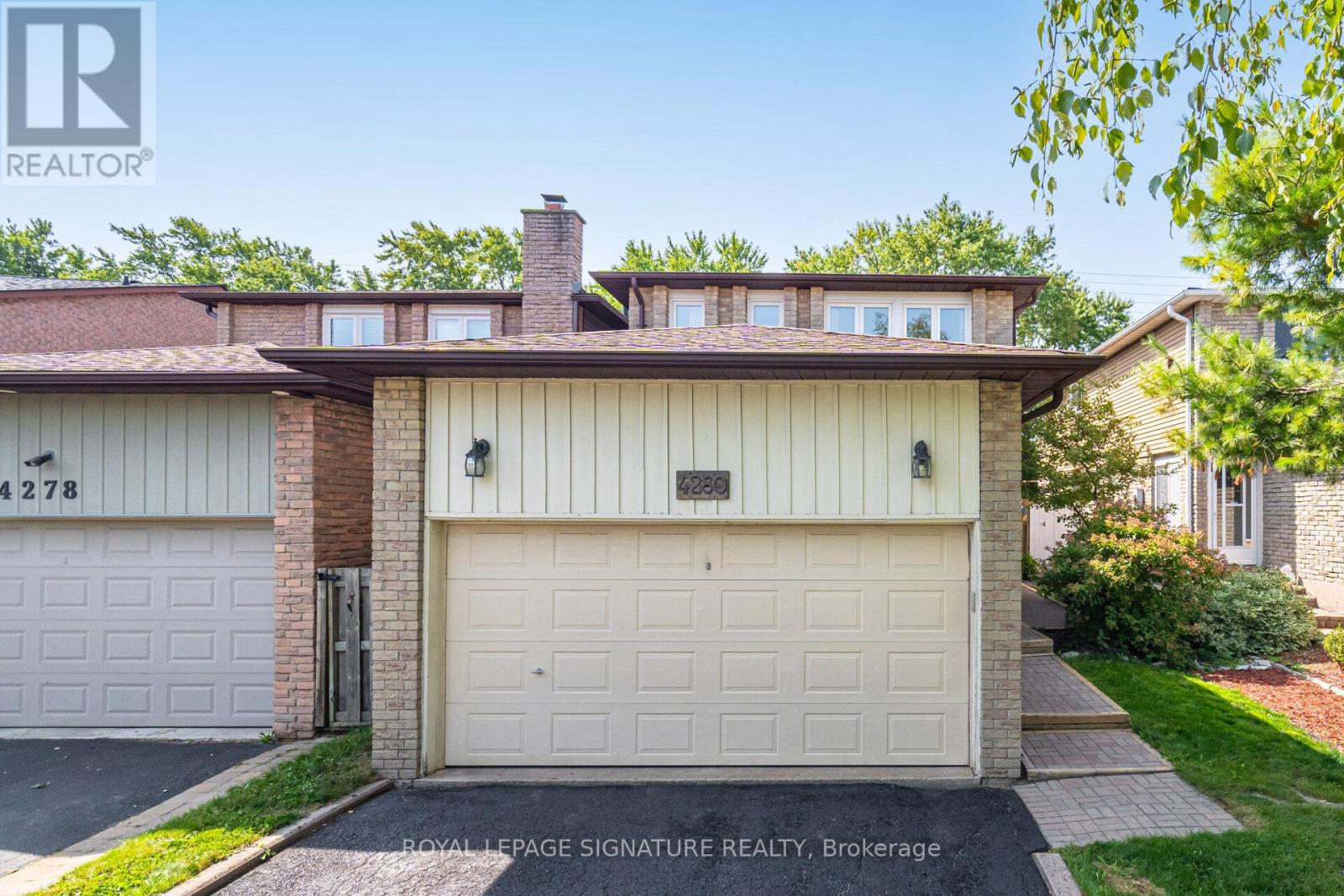 4280 Forest Fire Ln, Mississauga, ON L4W 3P4