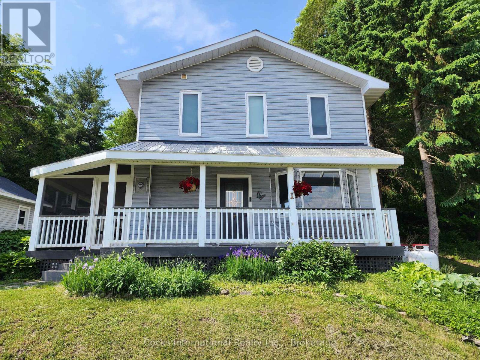 206 On-141 Hwy, Huntsville, ON P0B 1M0
