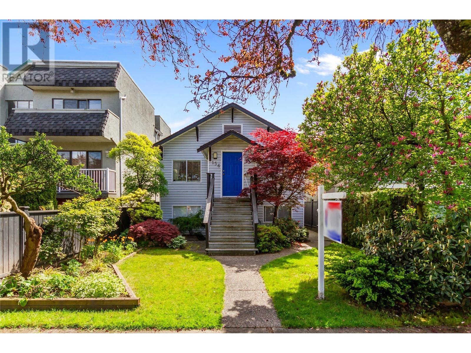 156 E 53rd Ave, Vancouver, BC V5X 1H8