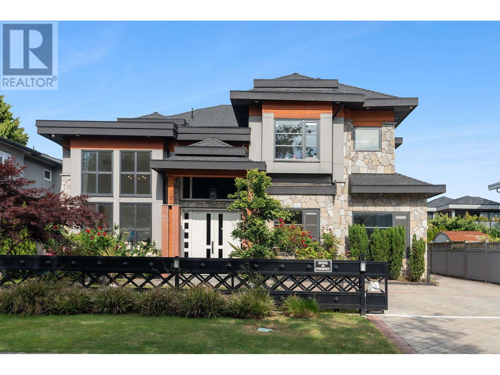 7160 Parry St, Richmond, BC V7C 4K5