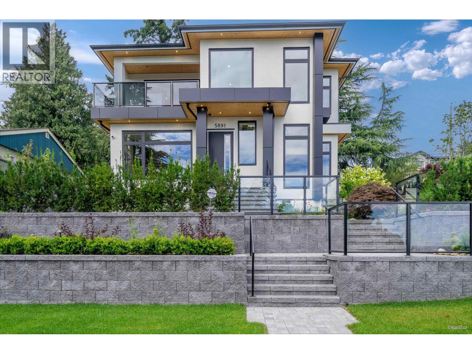 5091 Patrick St, Burnaby, BC V5J 3A7