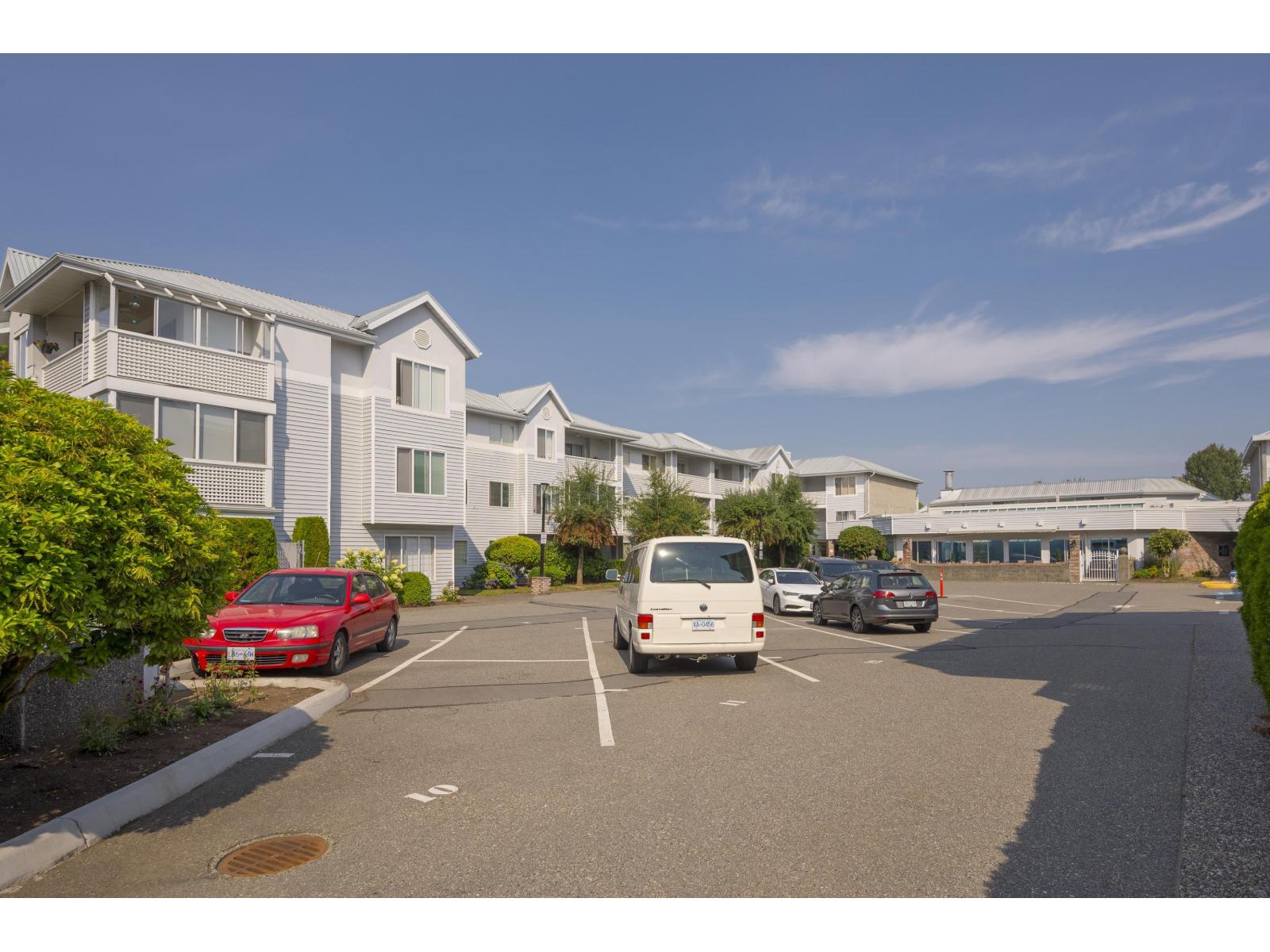32823 Landeau Place Unit 110, Abbotsford, BC V2S 6S6