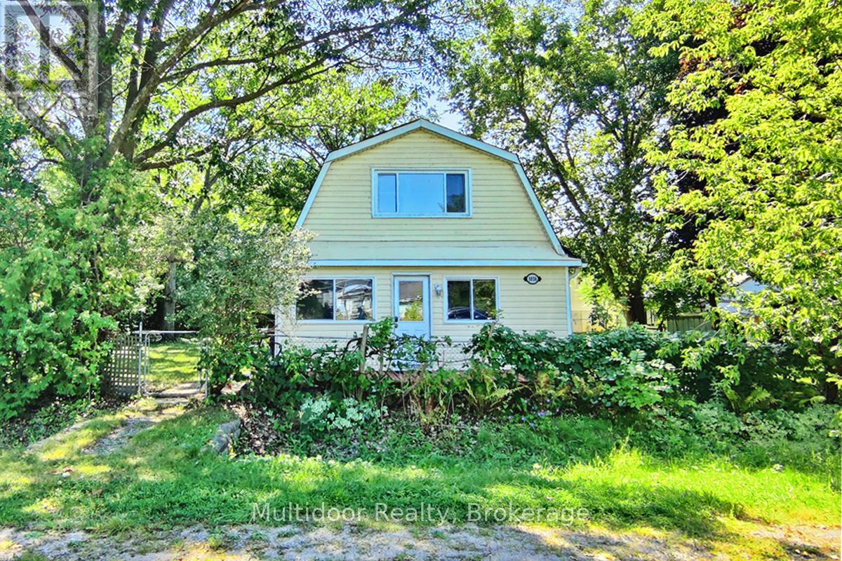 1058 Isabella St, Innisfil, ON L0L 1C0