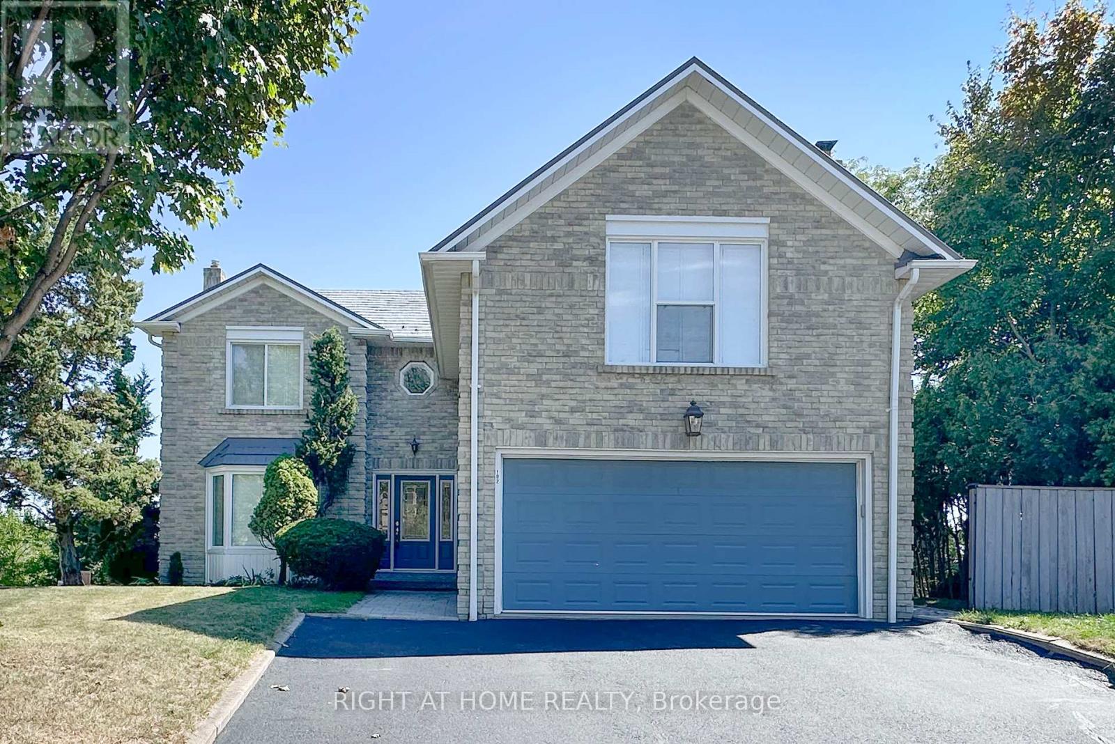 102 Hialeah Cres, Whitby Blue Grass Meadows, ON L1N 6R1
