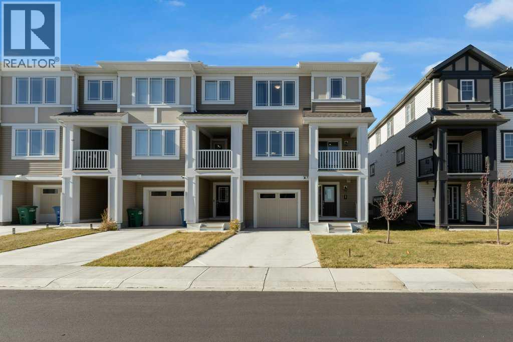 827 Windbury St SW, Airdrie, AB T4B 3T1