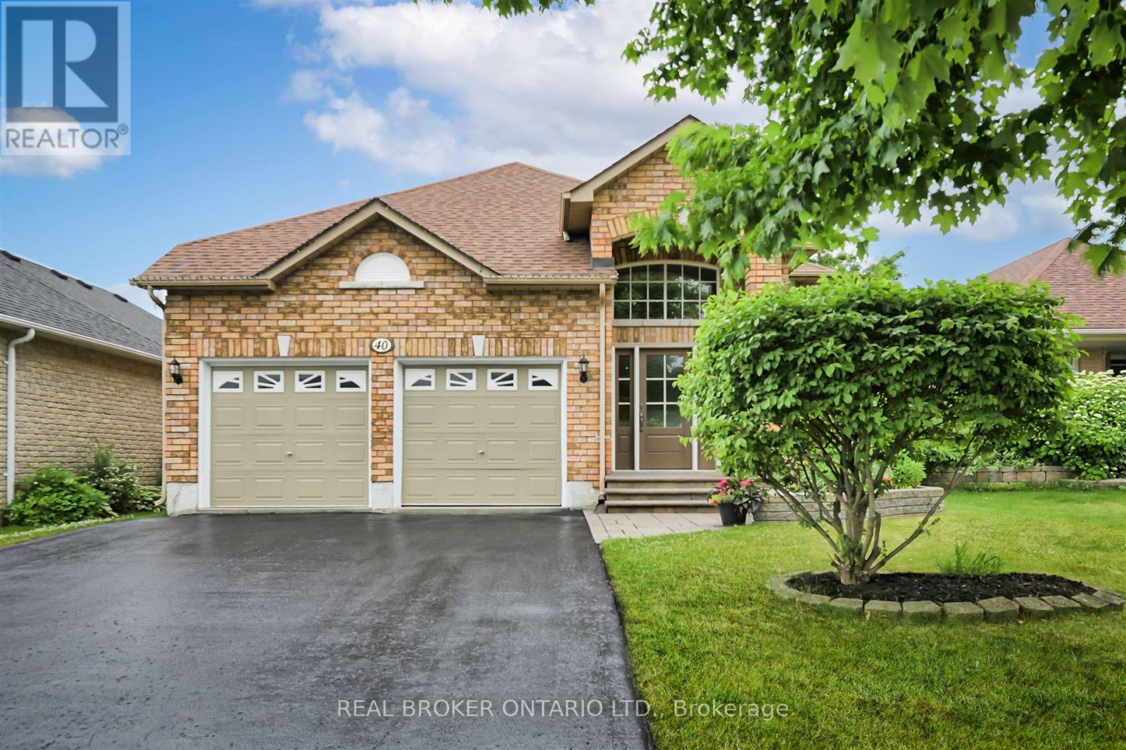 40 Padfield Dr, Clarington, ON L1C 5E7