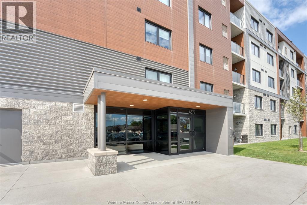 4578 Huron Church Line Road Unit 107, Lasalle, ON N9H 0M2