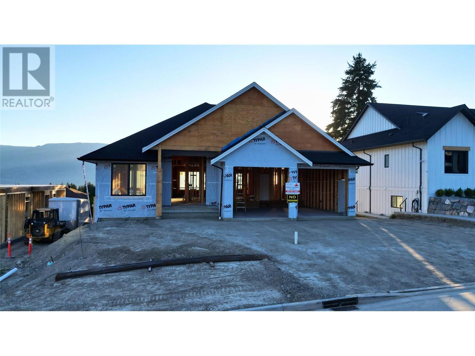 35 Street Ne Unit 1905, Salmon Arm, BC V1E 1M9