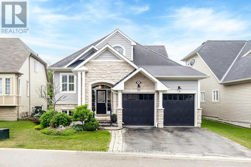 30 Waterview Rd N, Wasaga Beach, ON L9A 1A4