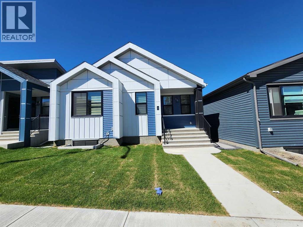 73 Herron Common NE, Calgary, AB T3P 2L1