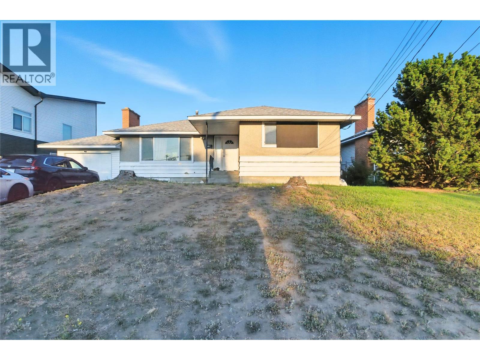 740 10th Street, Kamloops, BC V2B 2Z7