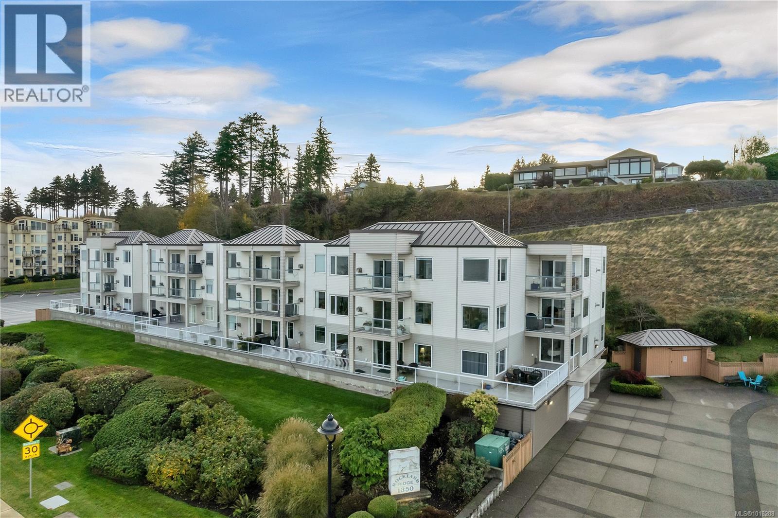1350 Island Hwy S Unit 304 Hwy, Campbell River, BC V9W 1B7