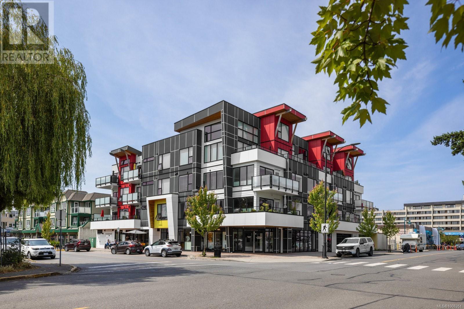 2526 Bevan Ave Unit 303 Ave, Sidney, BC V8L 1W3