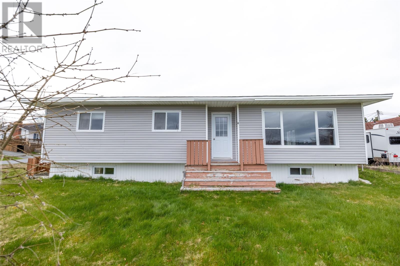 8 Gosses Rd, Spaniard's Bay, NL A0A 3X0