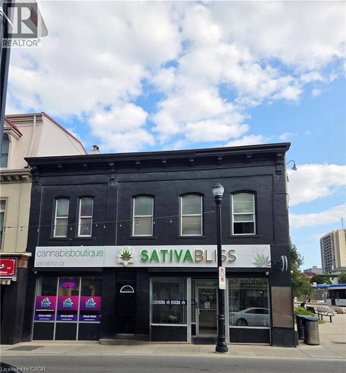 53 Queen St S, Kitchener, ON N2G 1V8