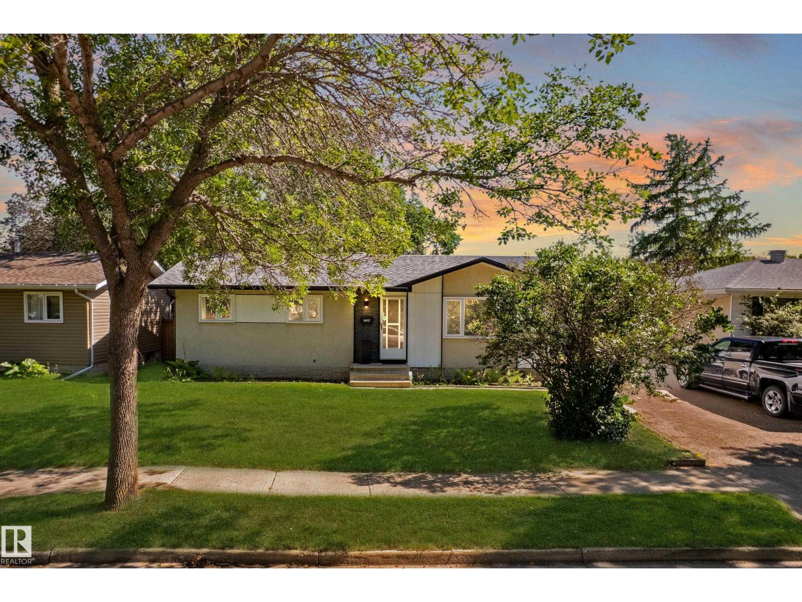 92 Av Unit 8937, Fort Saskatchewan, AB T8L 1A3