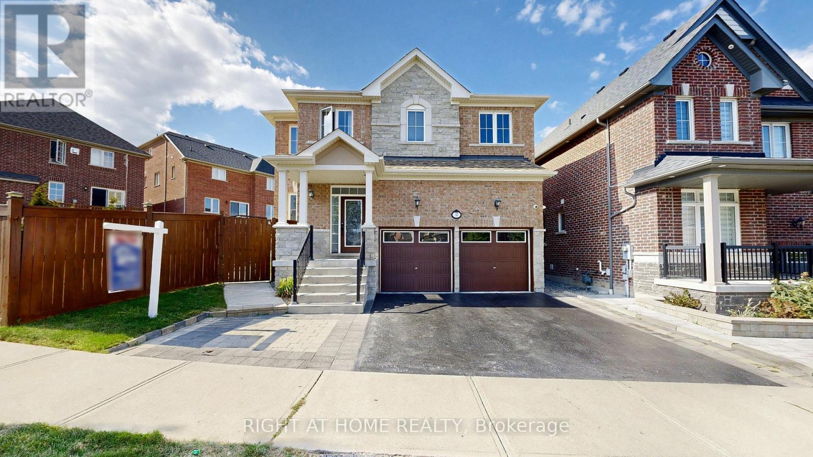 2 Mawby St, Ajax, ON L1T 0J9
