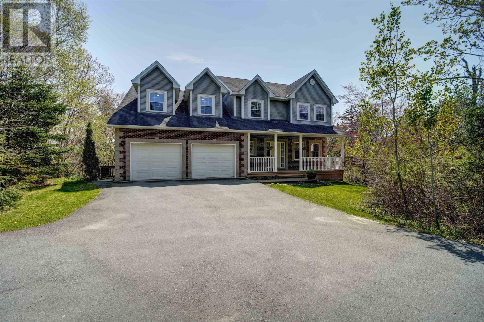 193 Lincolnshire Dr, Fall River, NS B2T 1P8