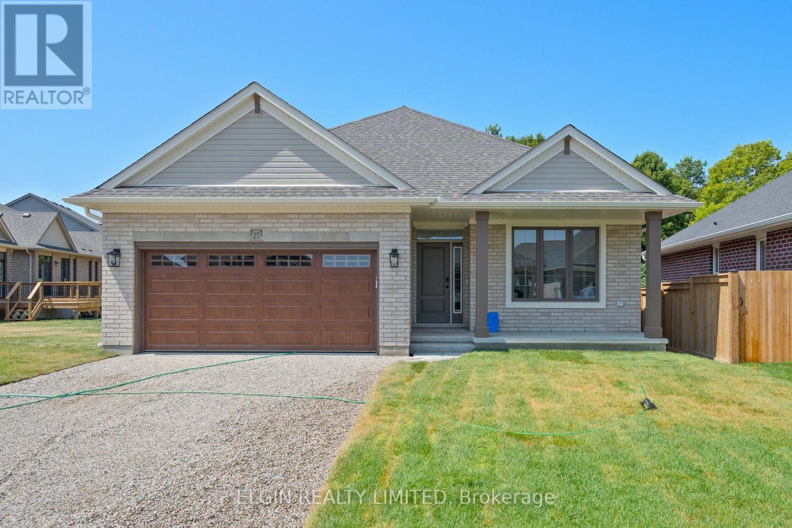 25 Dunning Way, St. Thomas, ON N5R 0P7