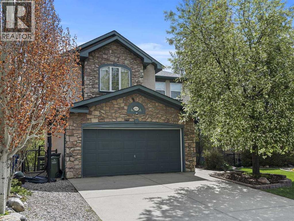 257 Crystal Shores Dr, Okotoks, AB T1S 2C5
