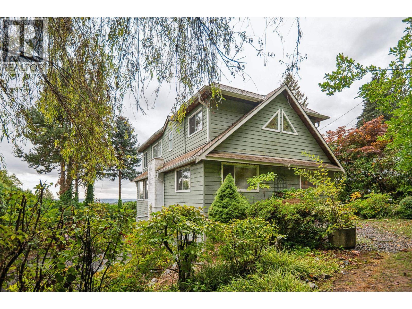 1089 Kilmer Rd, North Vancouver, BC V7K 1P9