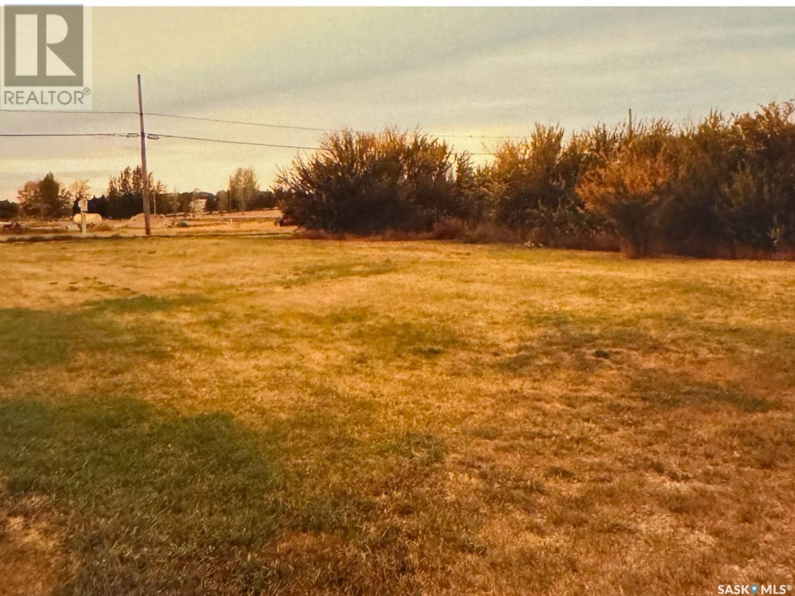 610 Main St, Mossbank, SK S0H 3G0
