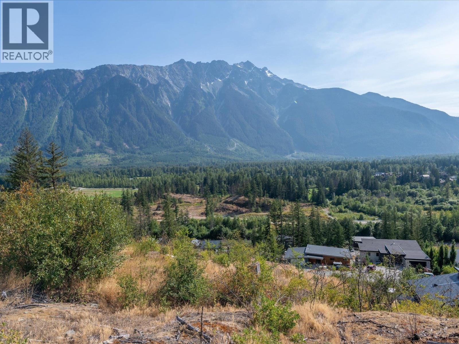 8214 Merlot Peak Dr, Pemberton, BC V0N 2L3