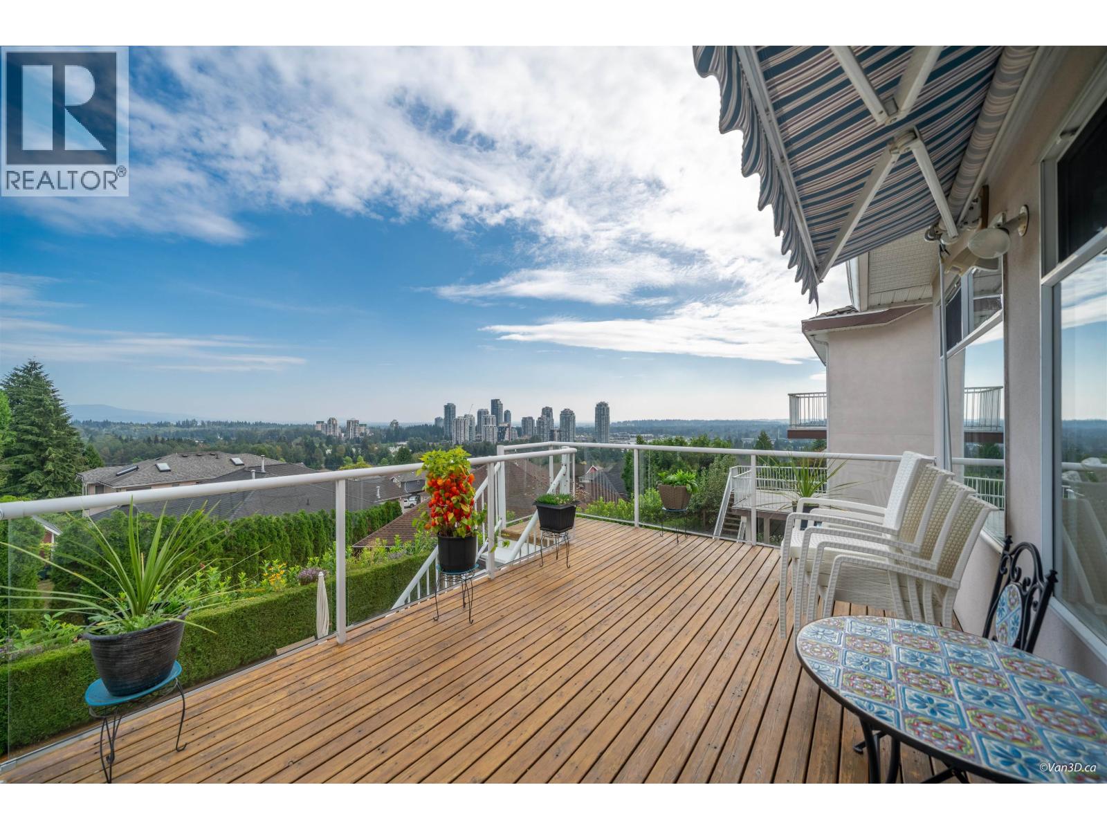 1279 Erskine St, Coquitlam, BC V3B 6Y1