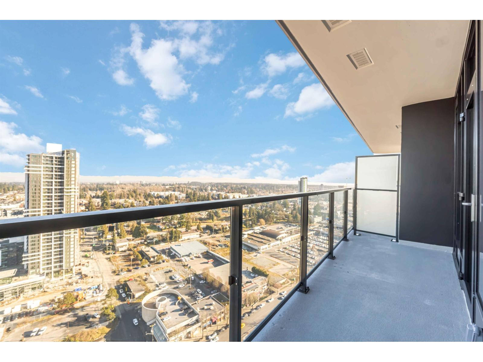 10750 135a Street Unit 2903, Surrey, BC V3T 0V4