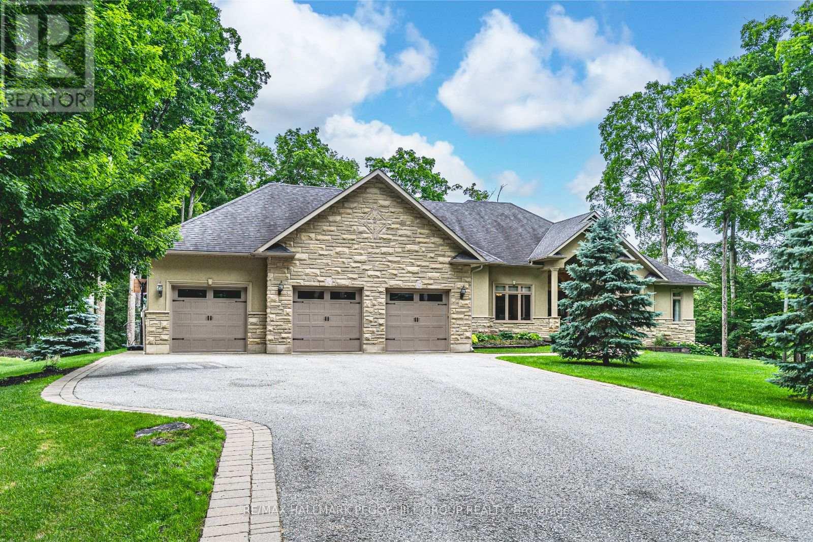 32 Gallagher Cres, Springwater, ON L0L 1X0
