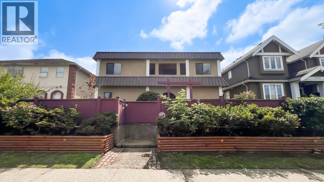 2236 W 18th Ave, Vancouver, BC V6L 1A6