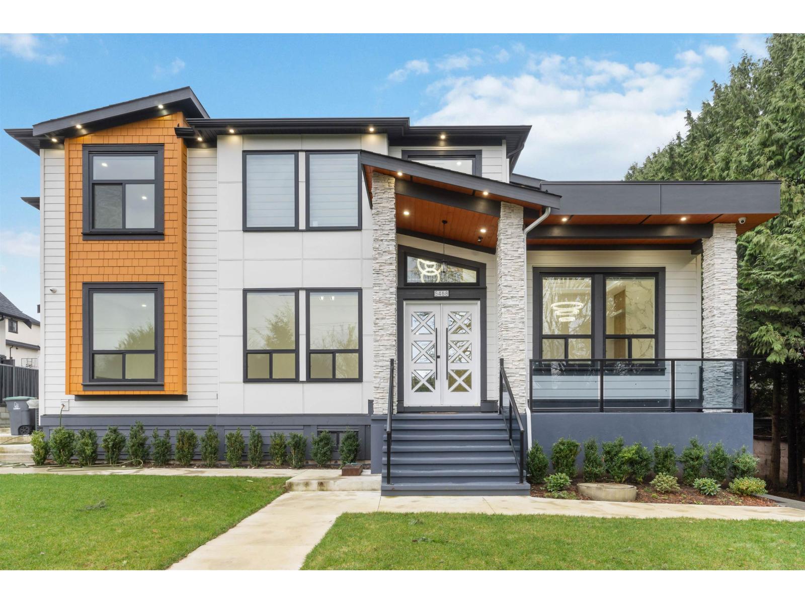 184 Street Unit 5468, Surrey, BC V3S 1E1