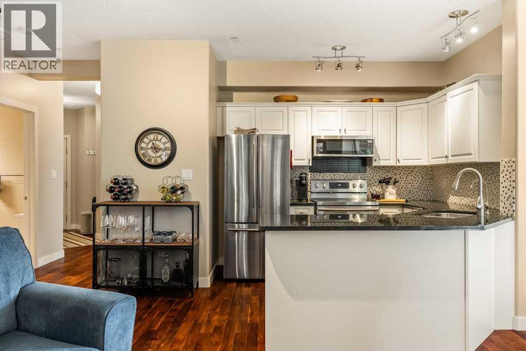 2419 Erlton Road Sw Unit 204, Calgary, AB T2S 3B8