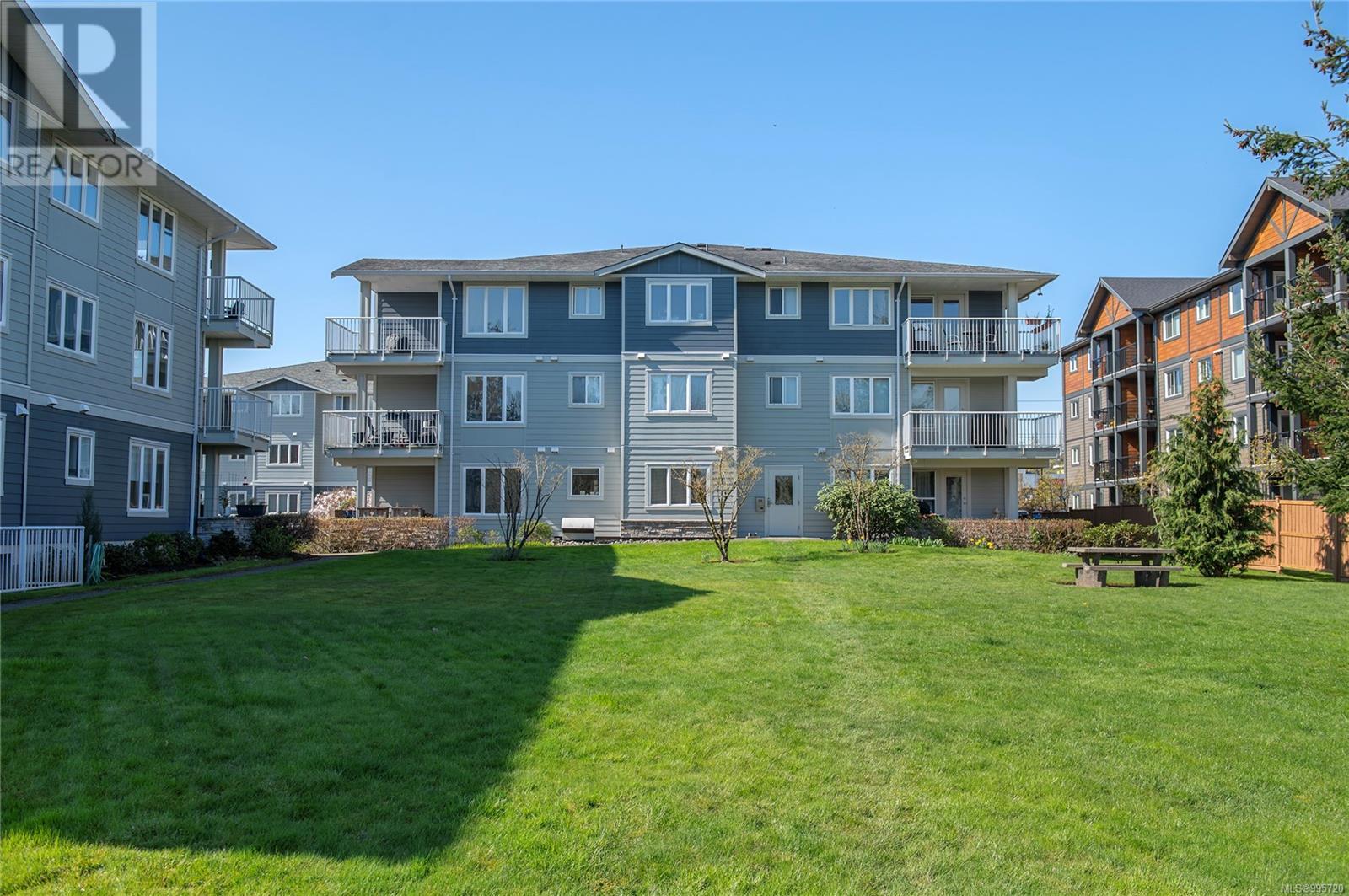 115 20th St Unit 33 St, Courtenay, BC V9N 8B1