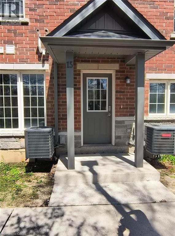 242 Penetanguishene Road Unit 15, Barrie, ON L4M 7C2