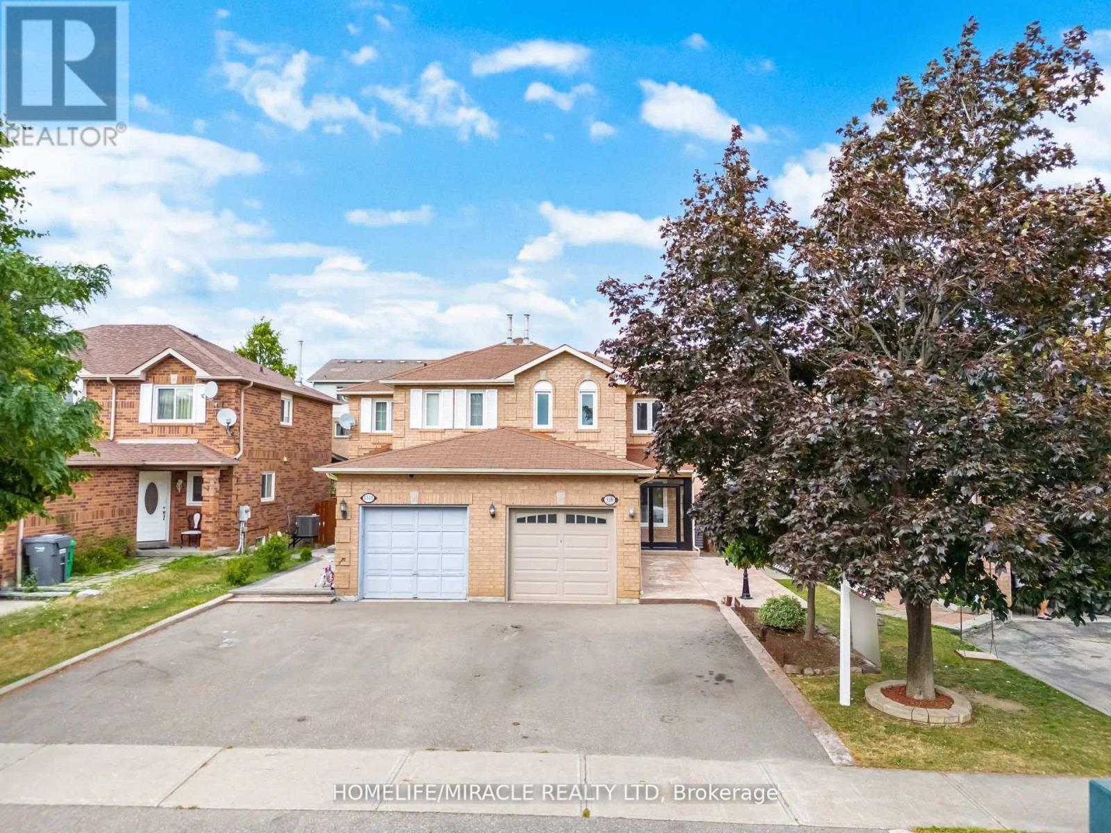 5339 Bullrush Dr, Mississauga, ON L5V 1Z2