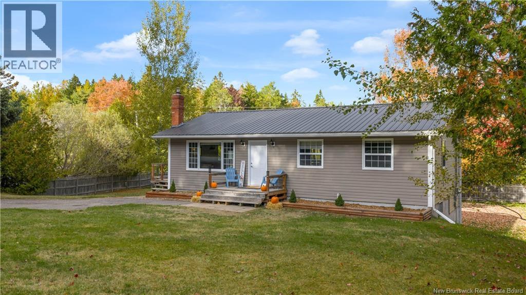 1 Woodridge Dr, Quispamsis, NB E2G 1A2