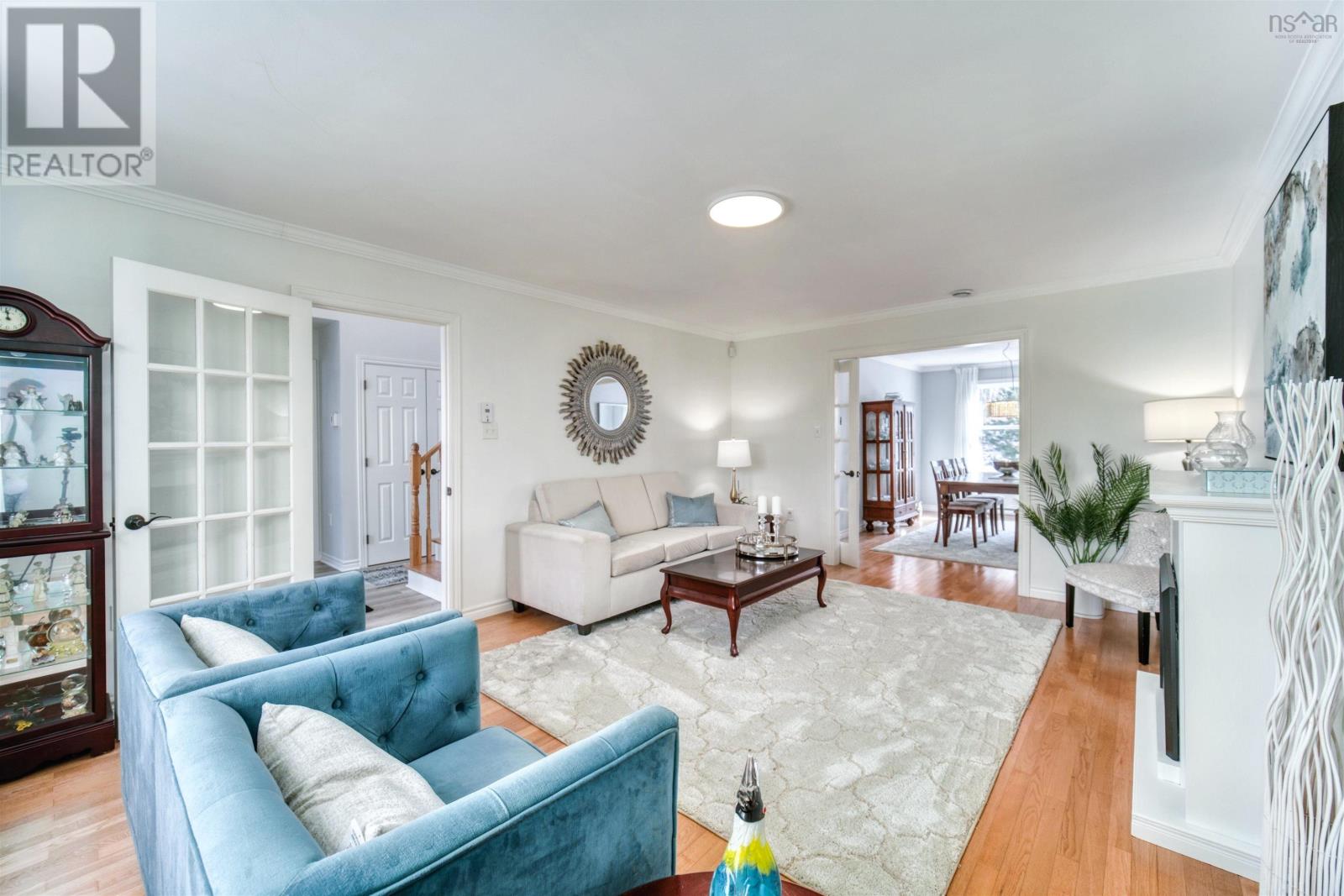283 Preakness Cres, Fall River, NS B2T 1W8