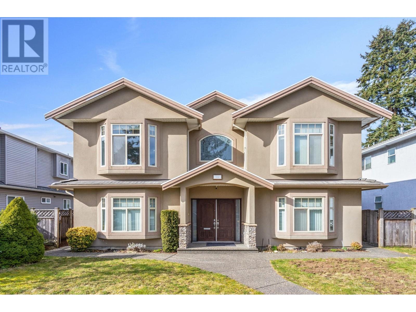 7987 17th Avenue, Burnaby, BC V3N 1M4