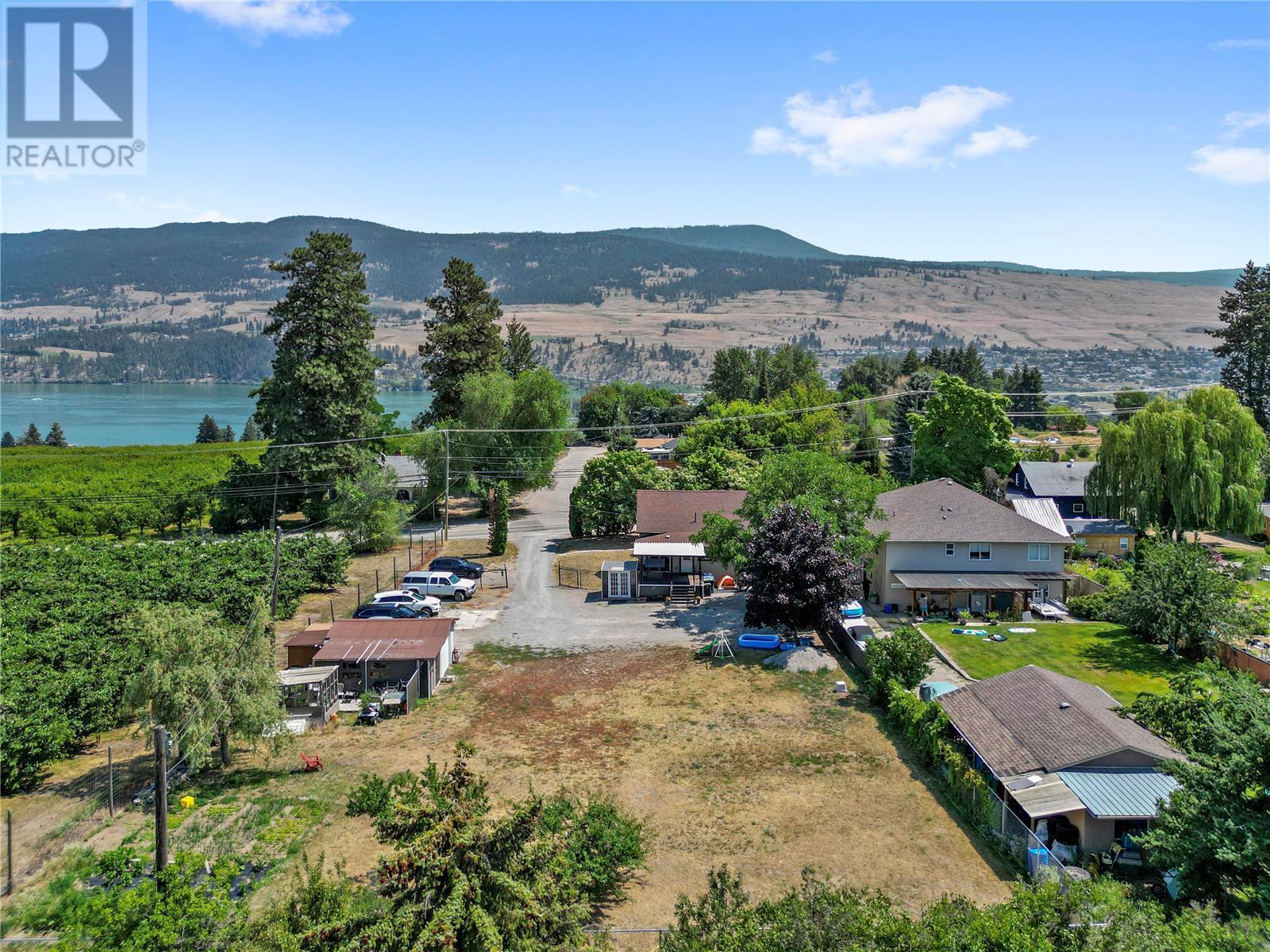 11592 Okanagan Centre Rd E, Lake Country, BC V4V 1G4