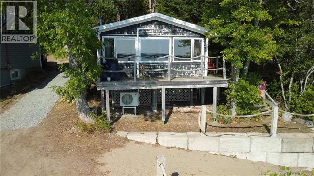 8 Irvin Ln, Grand Bay-Westfield, NB E5K 2L6