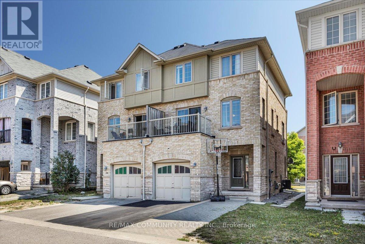 106 Barnham St, Ajax, ON L1Z 2B2