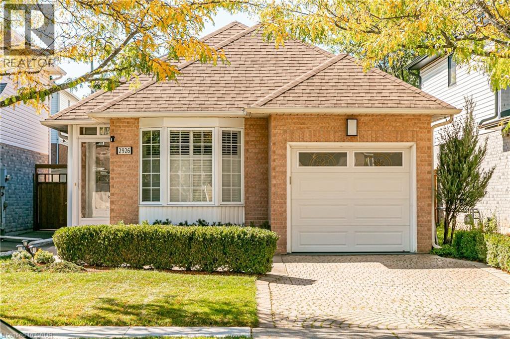 2926 Addison St, Burlington, ON L7M 4K4