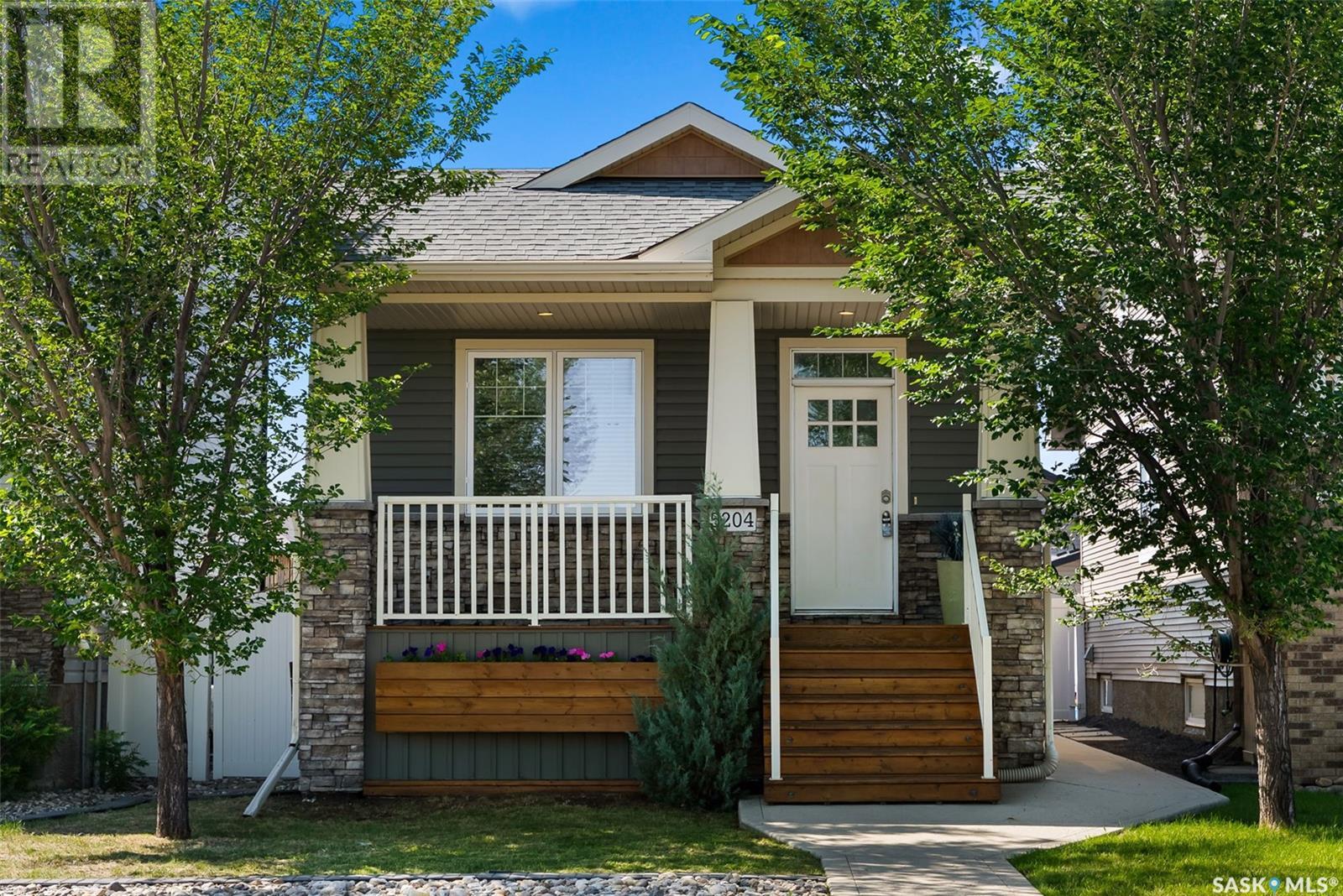 5204 Aerial Cres, Regina, SK S4W 0C8
