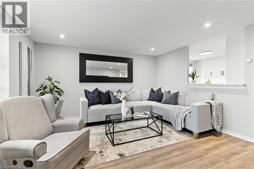 6720 Glen Erin Drive Unit 514, Mississauga, ON L5N 3K8