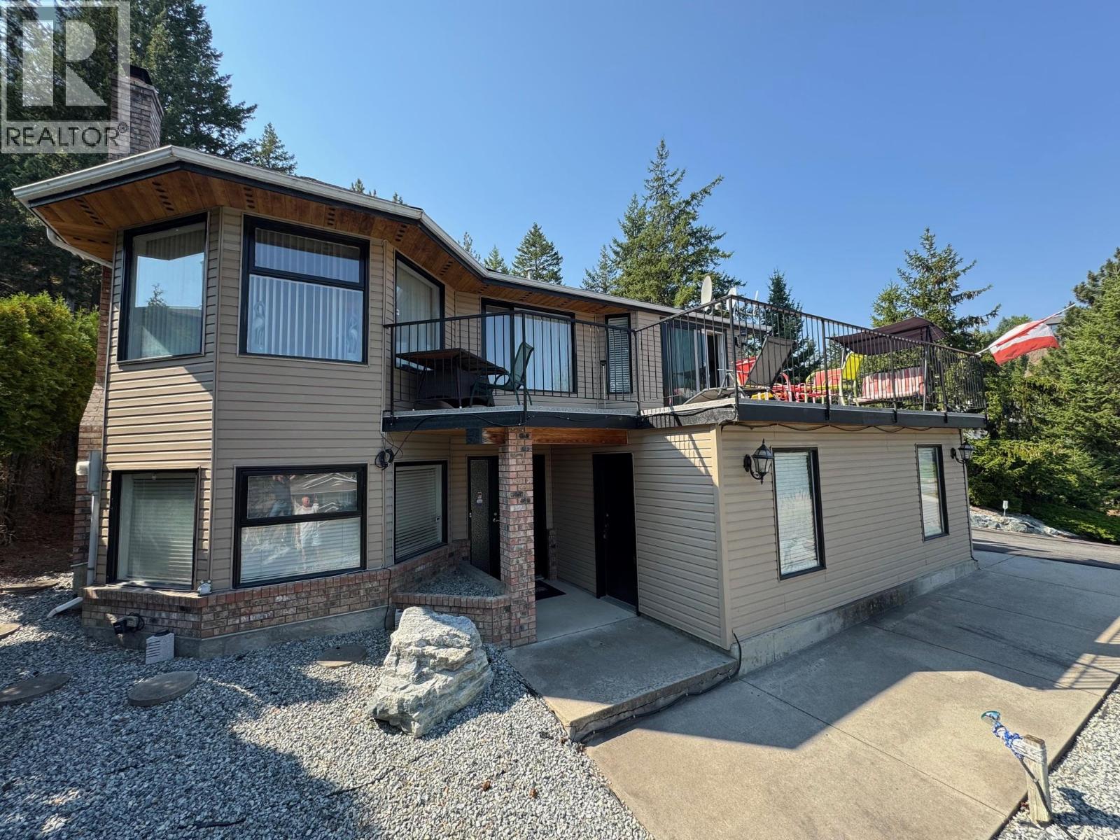 1820 Olympus Way, West Kelowna, BC V1Z 3J1