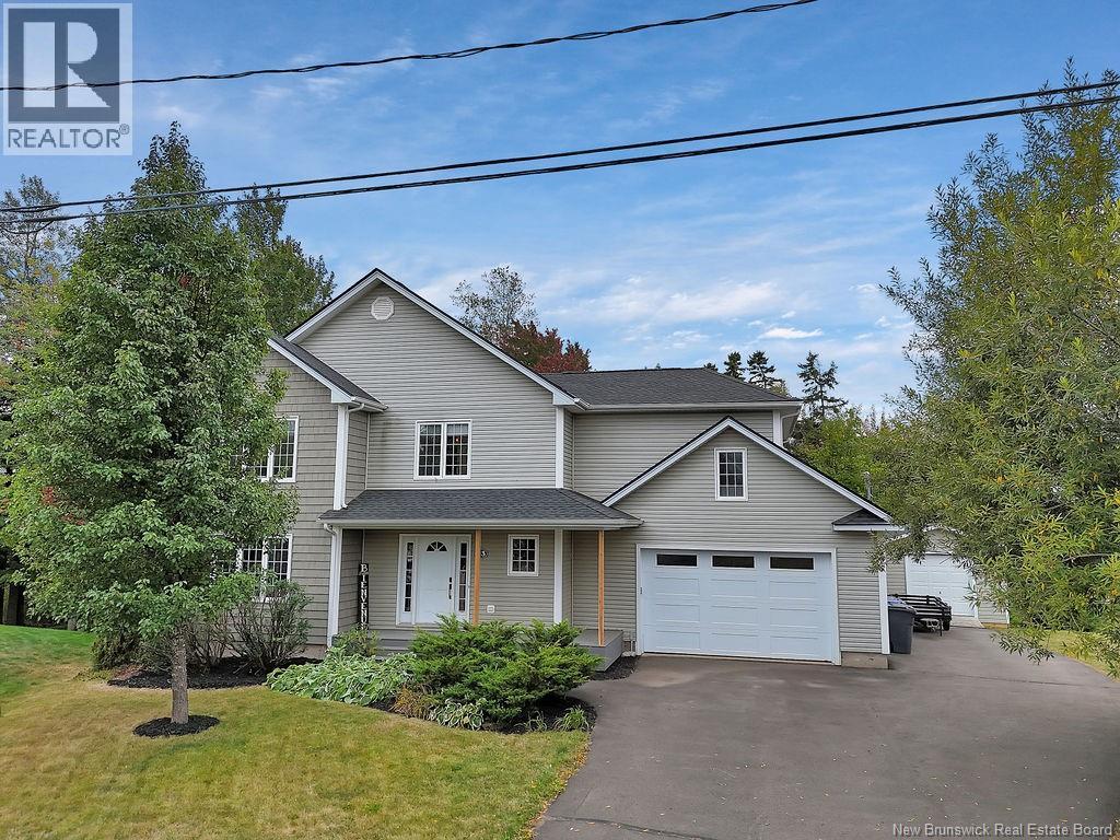 23 Du Ruisseau St, Dieppe, NB E1A 7Z8