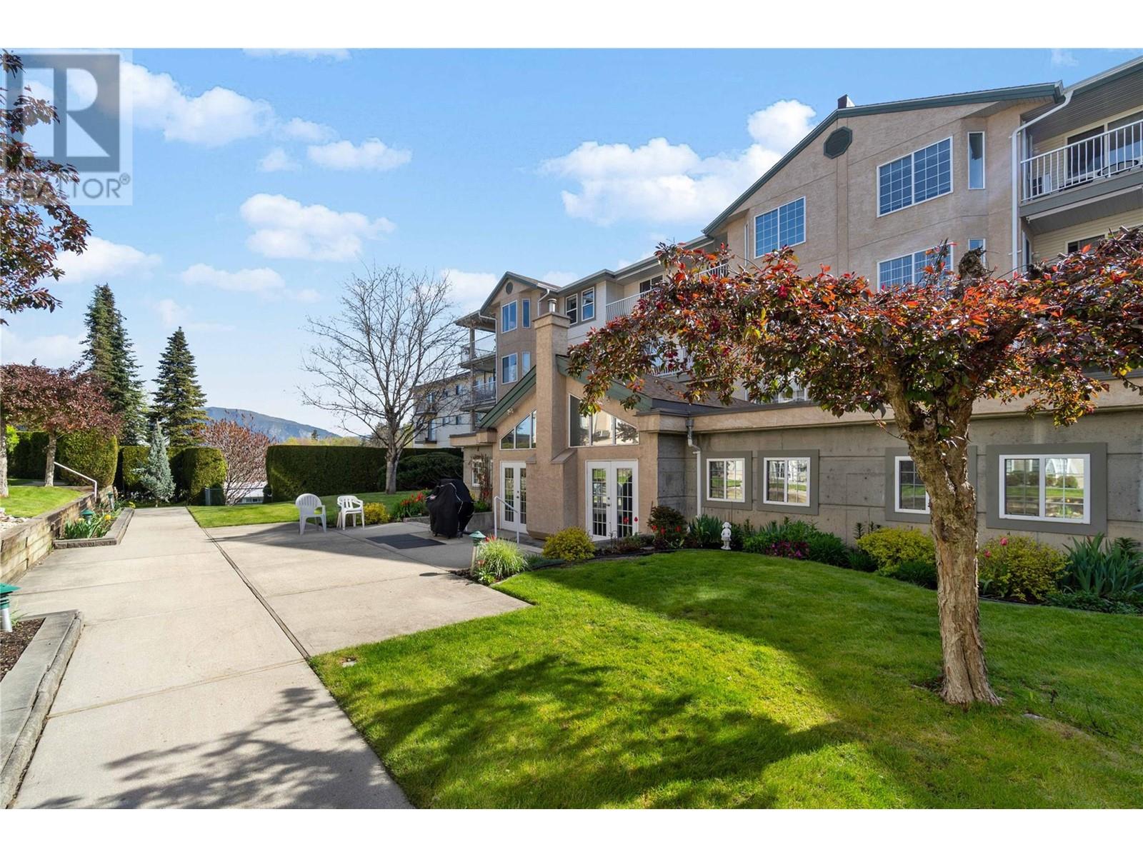 251 6 Street Se Unit 110, Salmon Arm, BC V1E 1J9